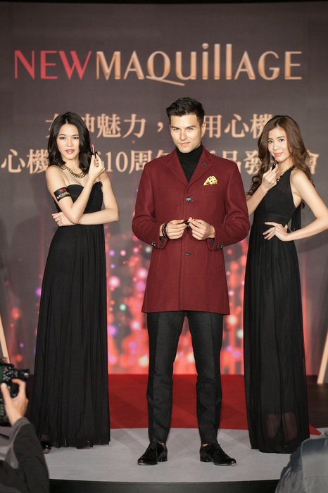 資生堂『心機女神星光紅毯』活動大使鳳小岳出席心機彩粧10周年記者會